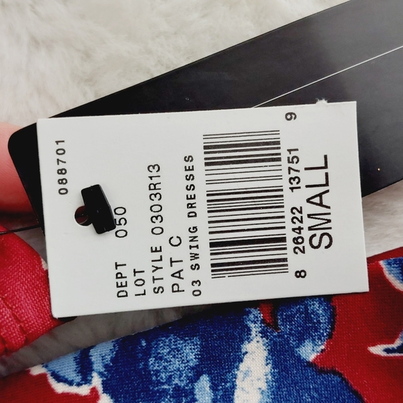 New AGB Crewneck Long Sleeve Red /Blue Floral Swing Dress P4252 - Picture 7 of 9